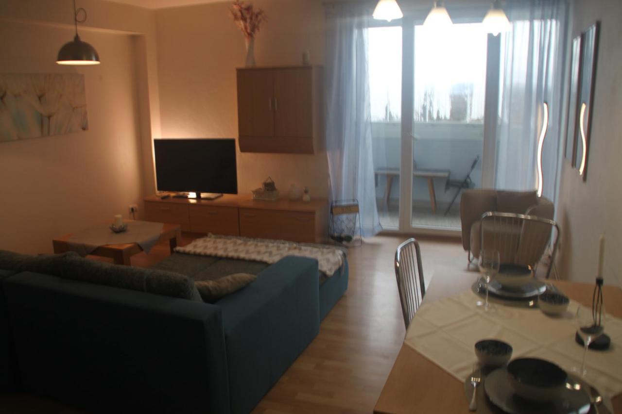 Jasmine Apartment - Free Parking - City Center - Skibus - Tatralandia 5Km Liptovský Mikuláš المظهر الخارجي الصورة