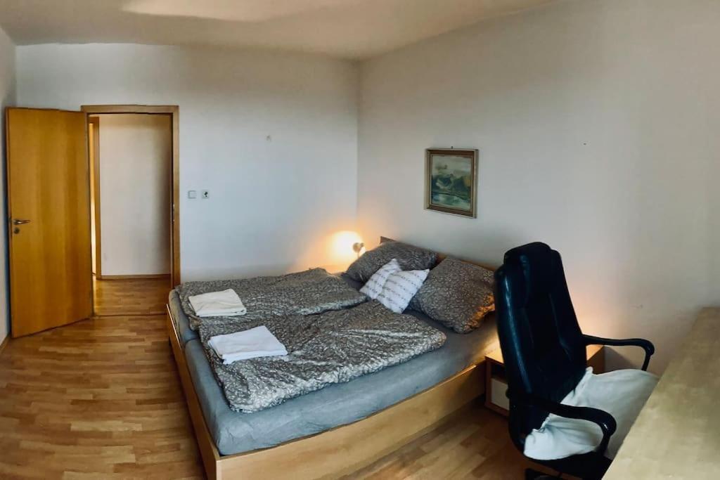 Jasmine Apartment - Free Parking - City Center - Skibus - Tatralandia 5Km Liptovský Mikuláš المظهر الخارجي الصورة